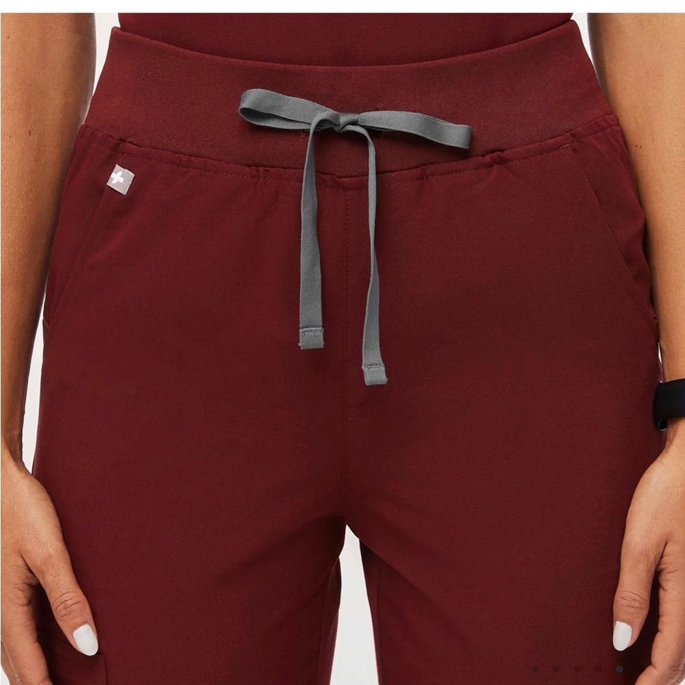 Fig High Waisted Zamora Jogger Scrub Pants burgundy size large nurse scrubs pant - Picture 13 of 14
